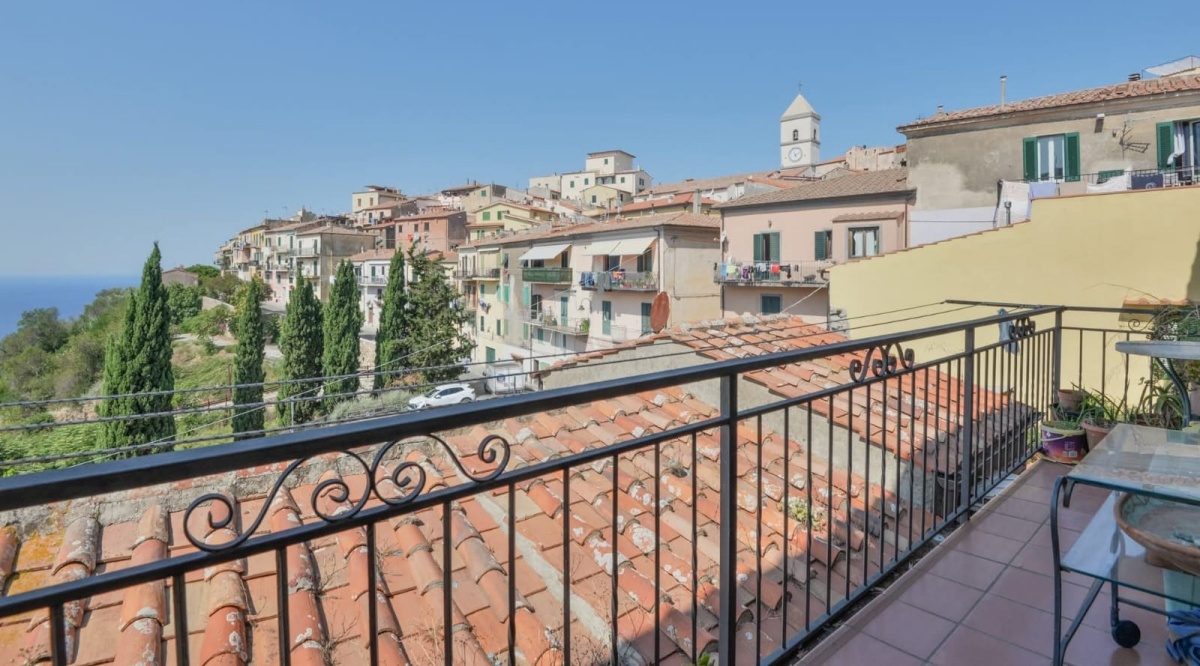 Vista su Montecristo